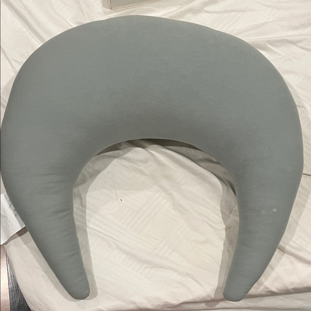 Snuggle me nursing pillow